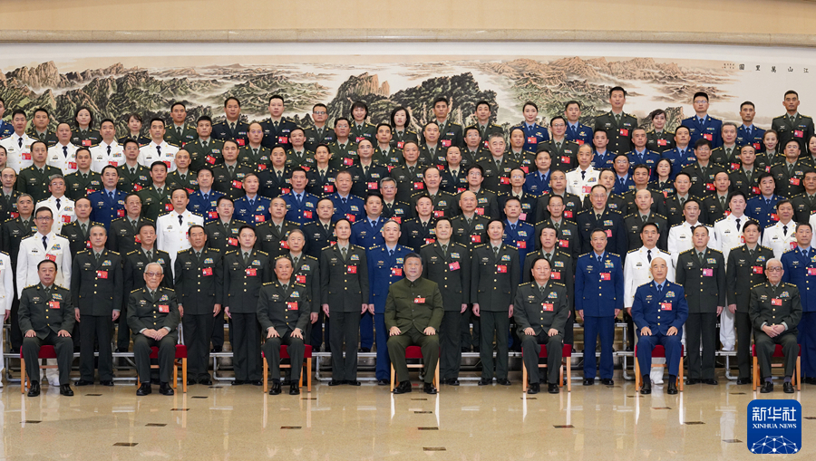 習(xí)近平在出席軍隊領(lǐng)導(dǎo)干部會議時強(qiáng)調(diào) 認(rèn)真學(xué)習(xí)宣傳貫徹黨的二十大精神 奮力實(shí)現(xiàn)建軍一百年奮斗目標(biāo)